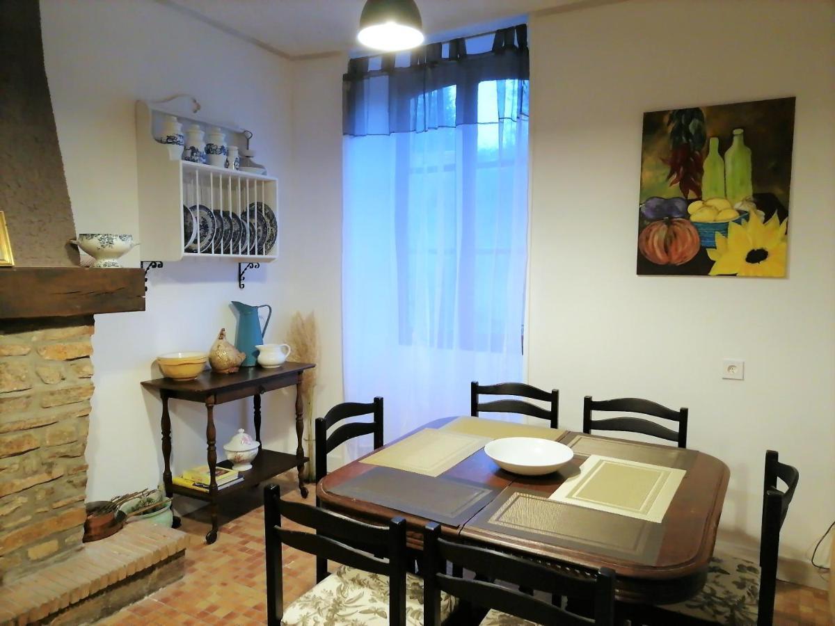 La Petite Maison Des Artiste Villa Saint-Sulpice-les-Feuilles Esterno foto