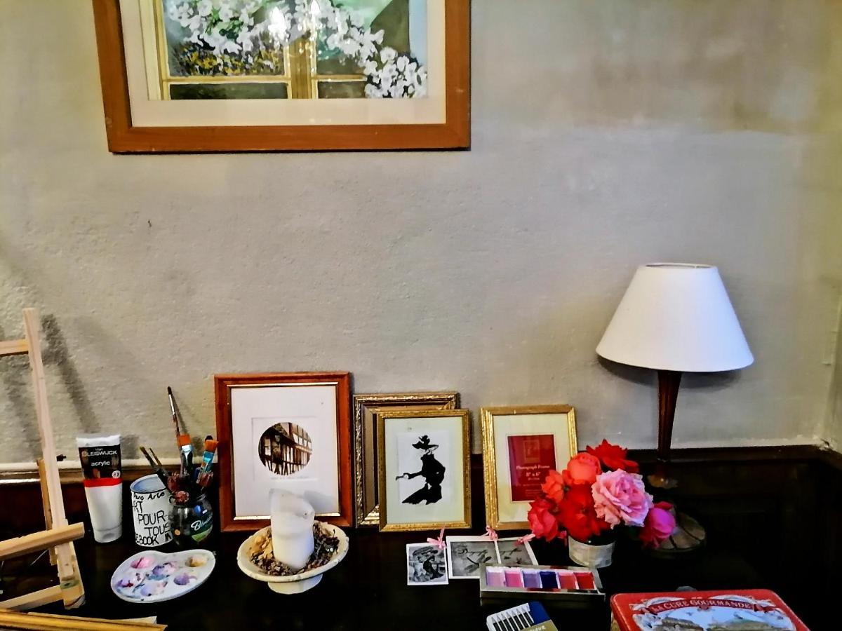 La Petite Maison Des Artiste Villa Saint-Sulpice-les-Feuilles Esterno foto